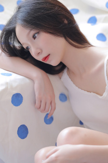 鞭子藤条打屁屁